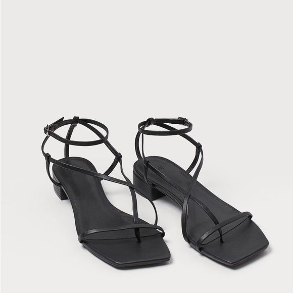 H&M strappy sandals - Picture 1 of 2